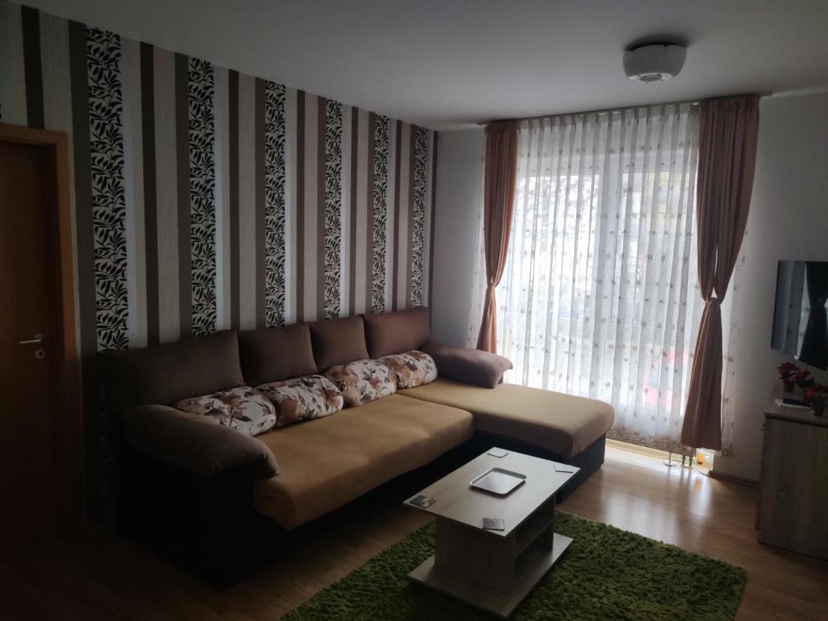 Avantgarden1 .Apartament Lux Braşov Esterno foto