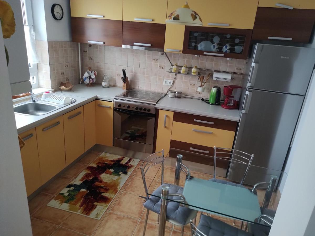 Avantgarden1 .Apartament Lux Braşov Esterno foto